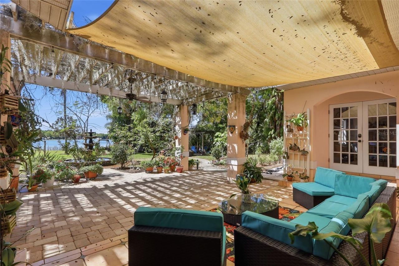 7201 Hodgewood Court, Tampa, FL 33614 Photo