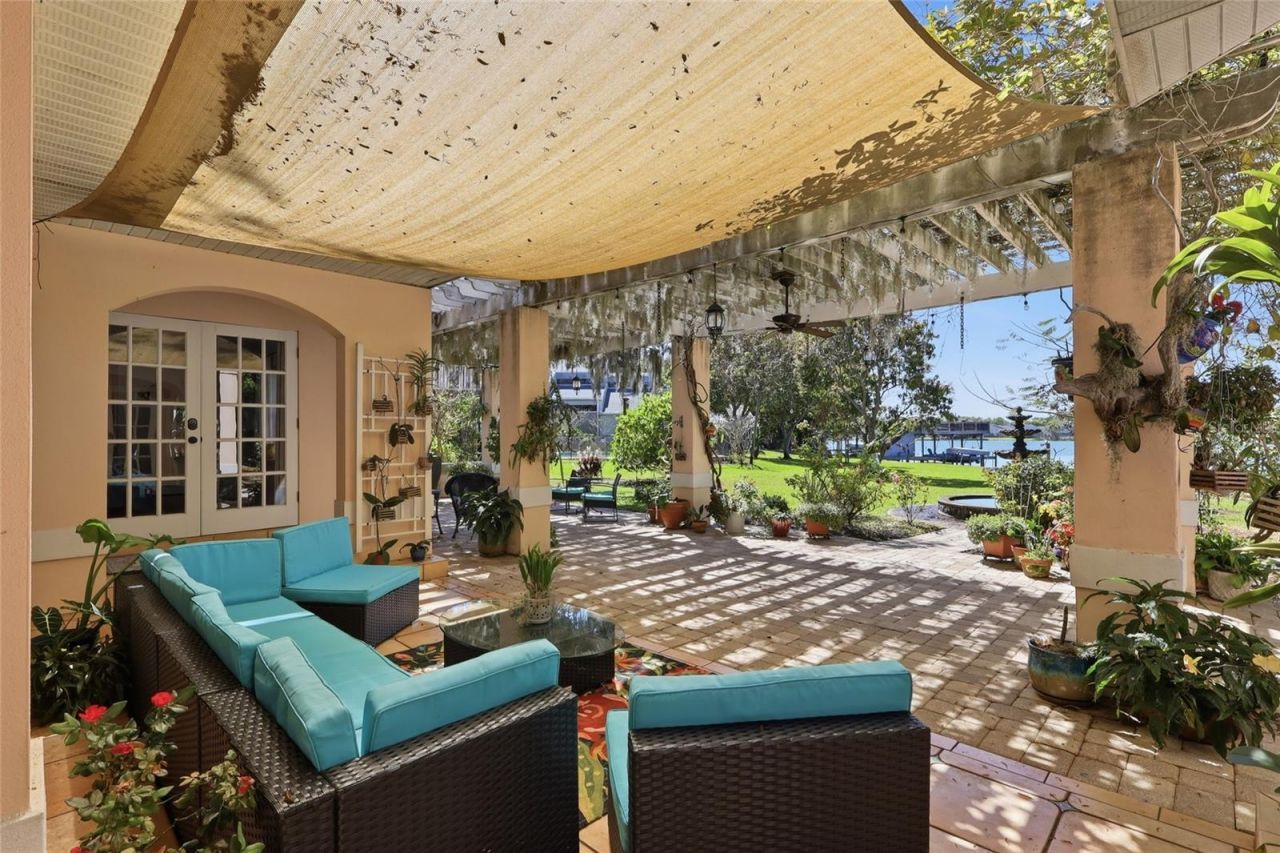 7201 Hodgewood Court, Tampa, FL 33614 Photo