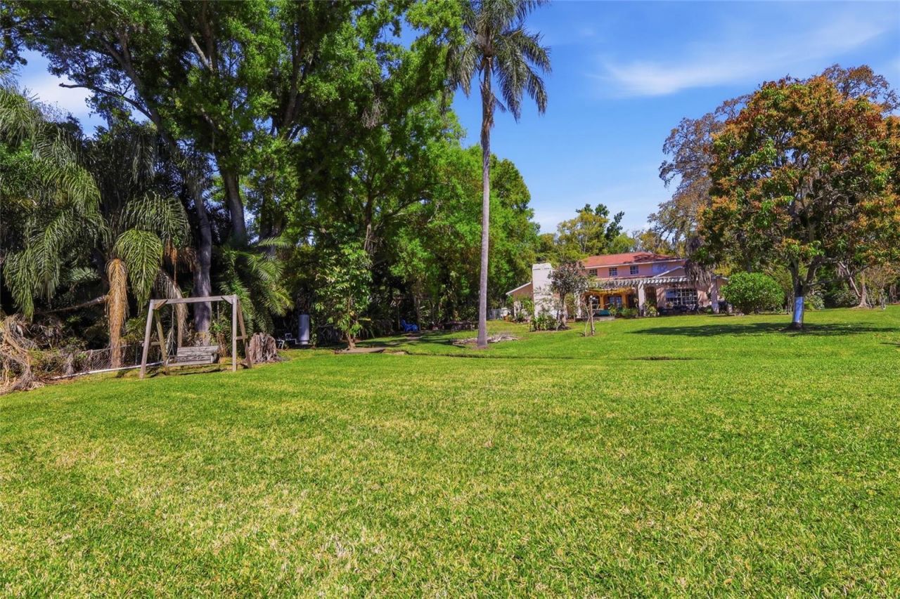 7201 Hodgewood Court, Tampa, FL 33614 Photo