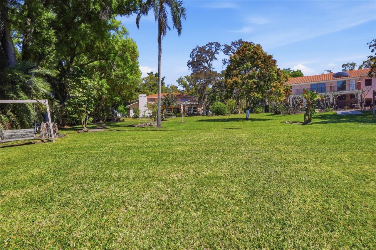 7201 Hodgewood Court, Tampa, FL 33614 Photo