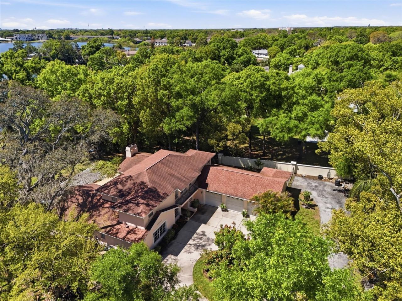 7201 Hodgewood Court, Tampa, FL 33614 Photo