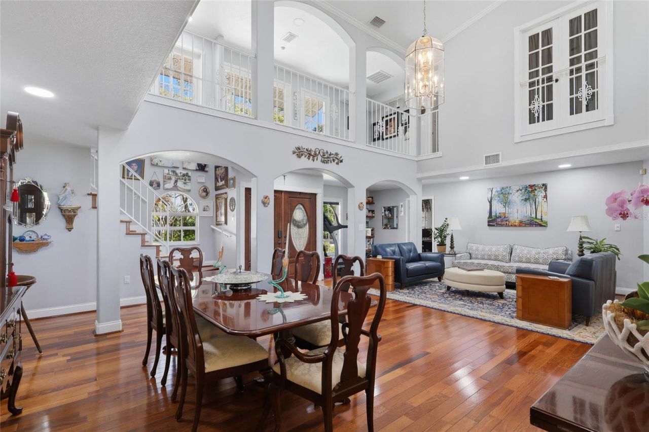 7201 Hodgewood Court, Tampa, FL 33614 Photo