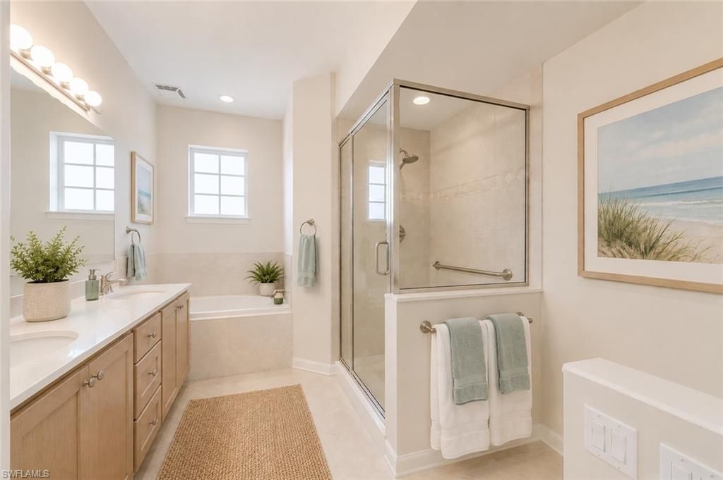 9111 Palmetto Ridge Dr, Unit 201, Estero, FL 34135 Photo