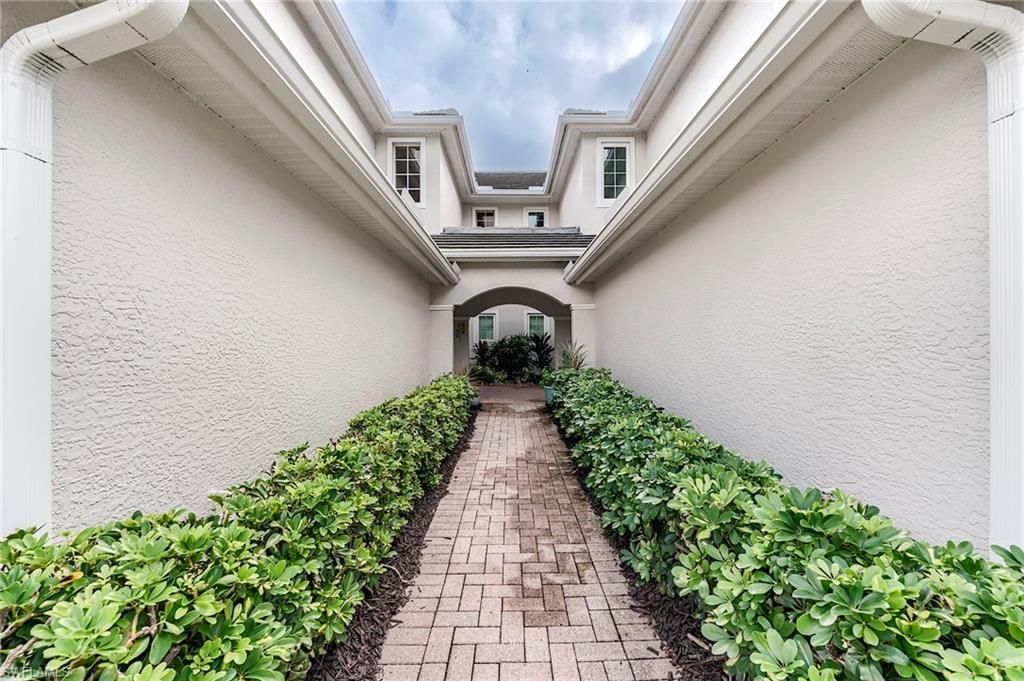 9111 Palmetto Ridge Dr, Unit 201, Estero, FL 34135 Photo