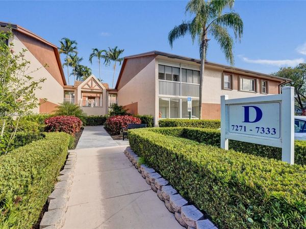 7331 S Devon Dr, Unit 215, Tamarac, FL 33321