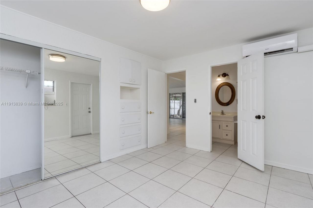 2513 NE 33 Rd Ave, Fort Lauderdale, FL 33305 Photo