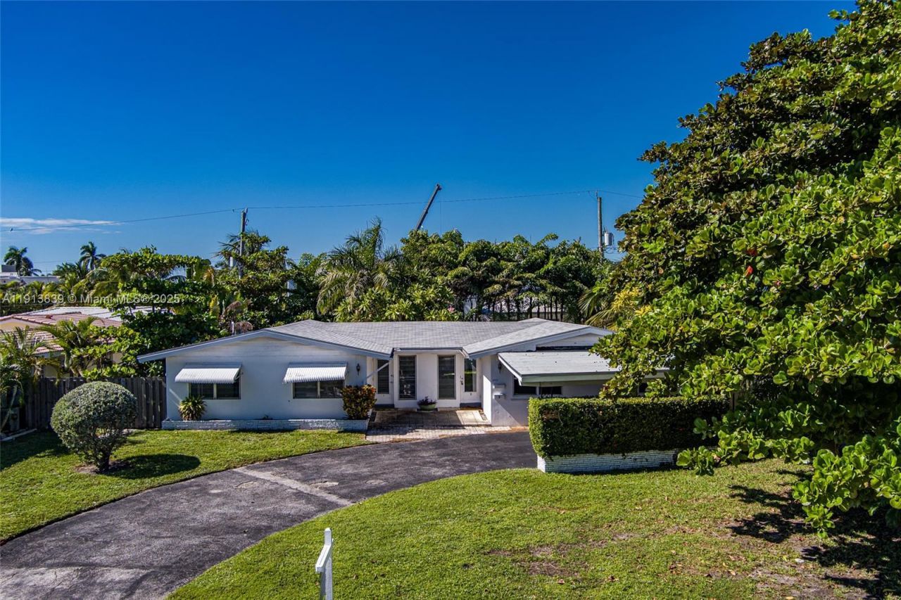 2513 NE 33 Rd Ave, Fort Lauderdale, FL 33305 Photo