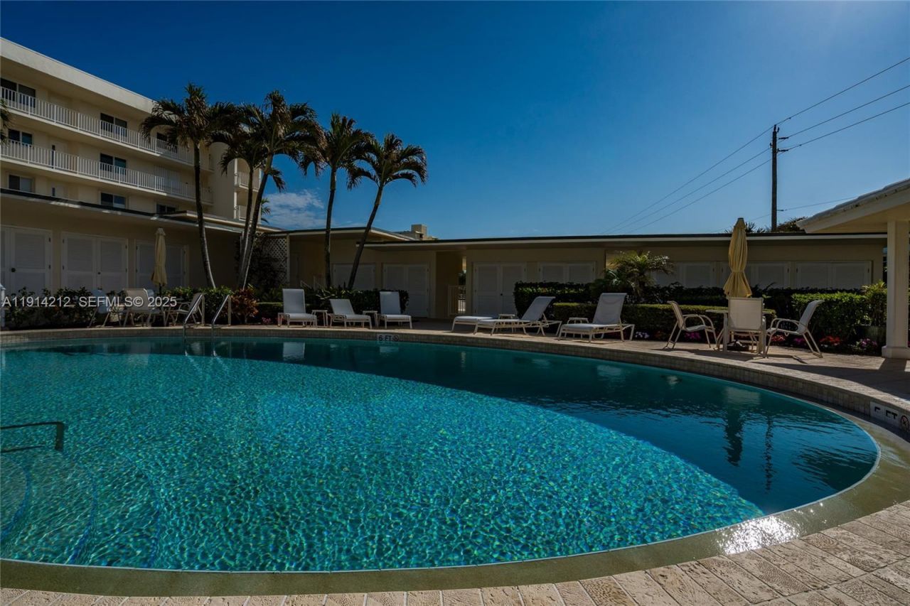 350 Beach Rd, Unit 204, Tequesta, FL 33469 Photo