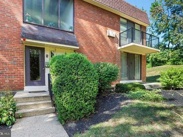 100 E GLENOLDEN AVENUE, Unit B-6, GLENOLDEN, PA 19036