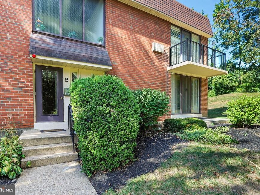 100 E Glenolden Avenue, Unit B-6, Glenolden, PA 19036 Main Photo