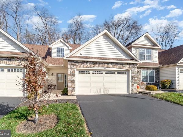 53 MAIZE CIRCLE, ELIZABETHTOWN, PA 17022