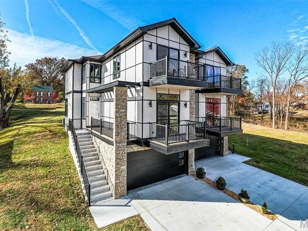 512 W 2nd Street, Washington, MO 63090