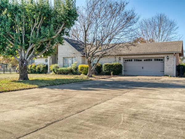 302 Birdie Circle, Russellville, KY 42276