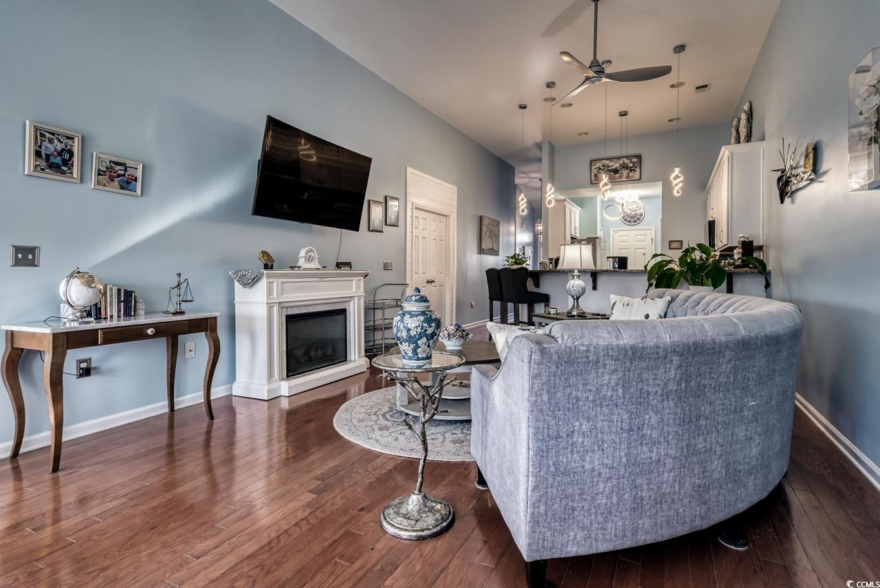 153b Parmelee Dr. Photo 15