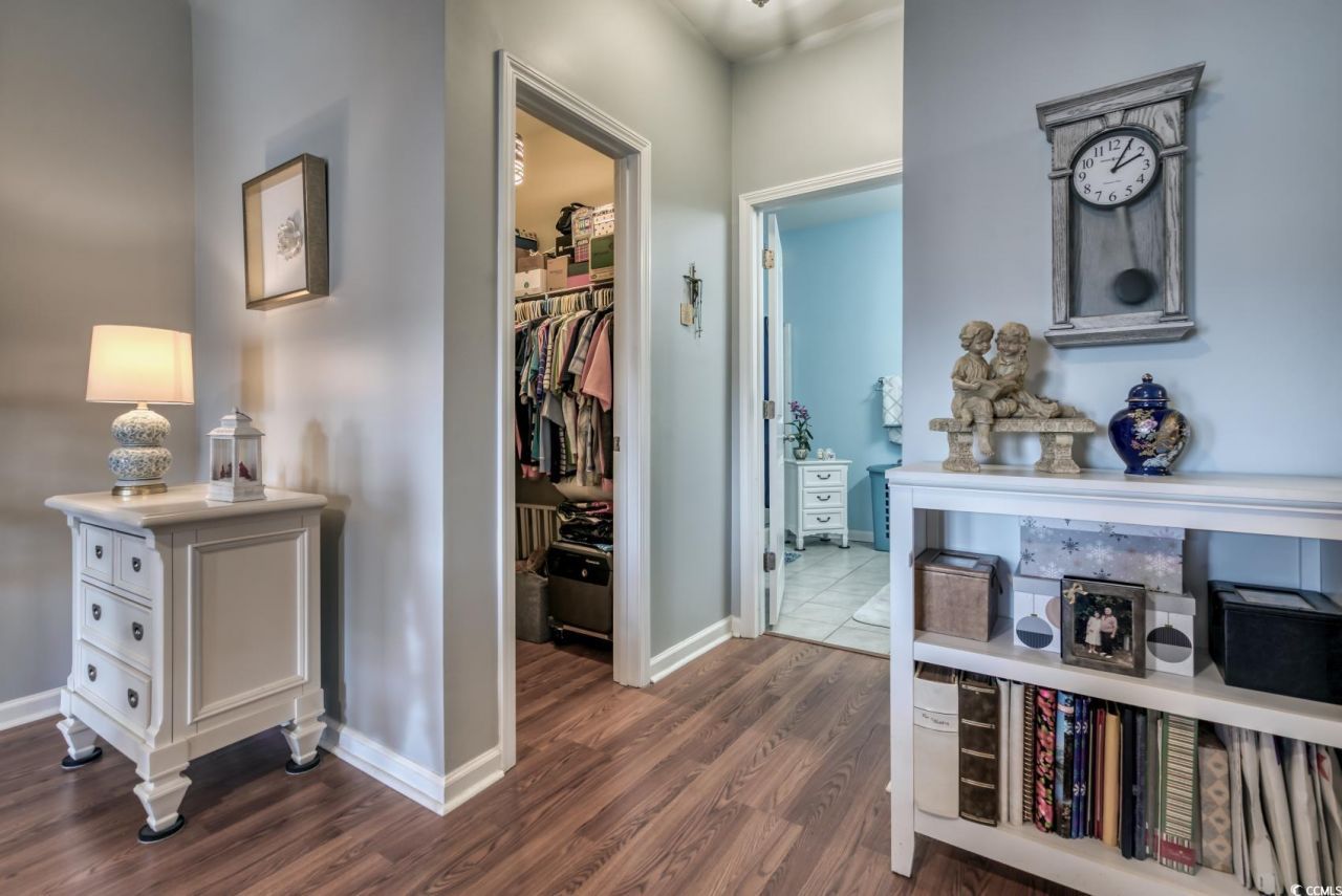 153b Parmelee Dr. Photo 23