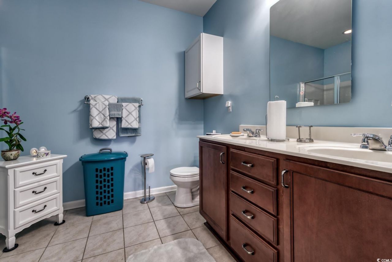 153b Parmelee Dr. Photo 24