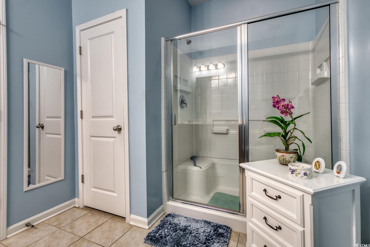 153b Parmelee Dr. Photo 25