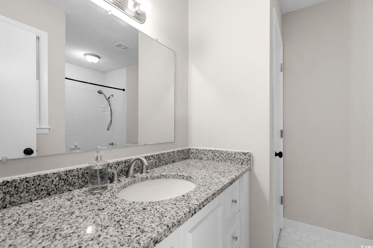 315 73rd Ave. N Photo 22