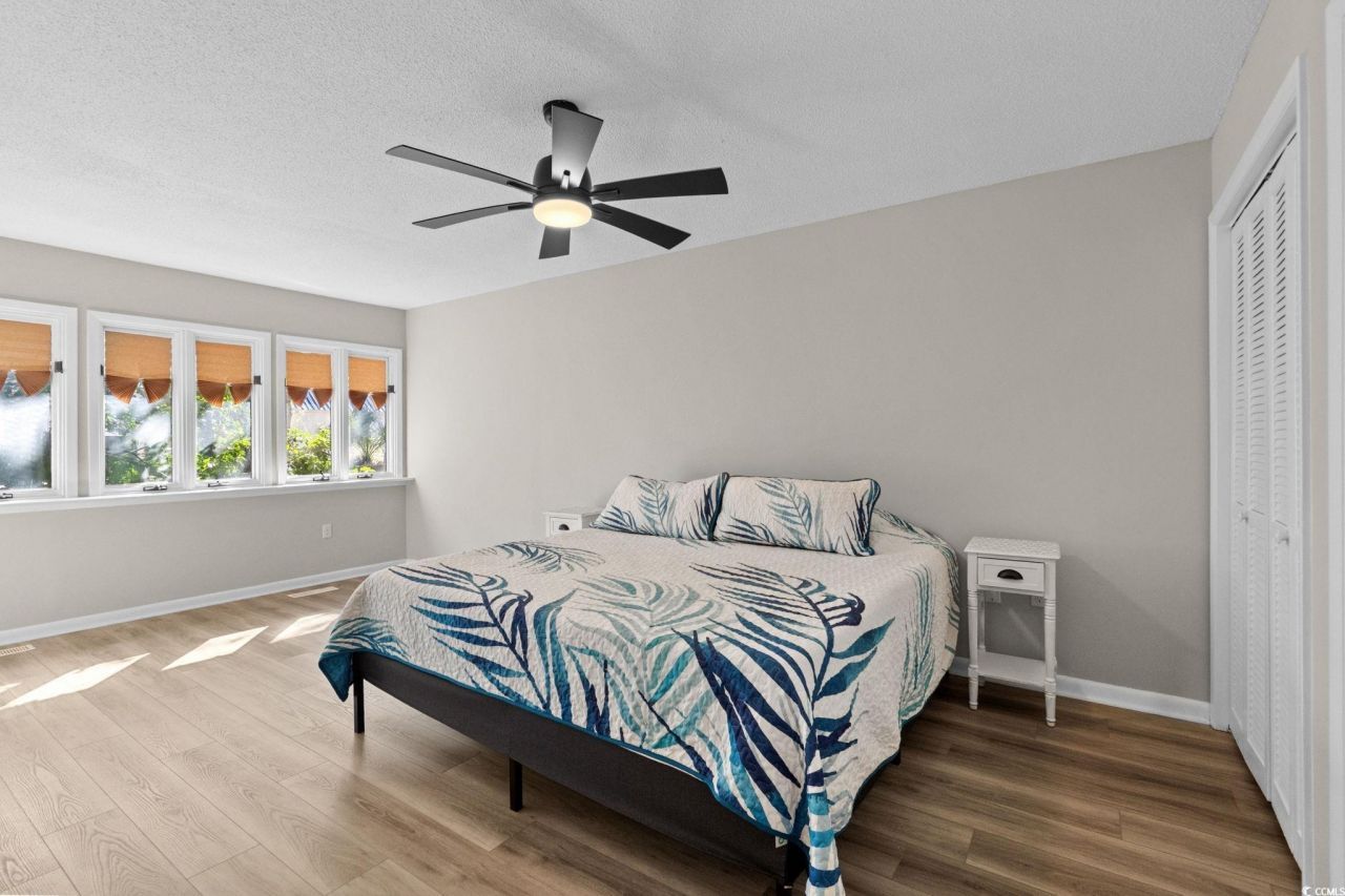 315 73rd Ave. N Photo 5