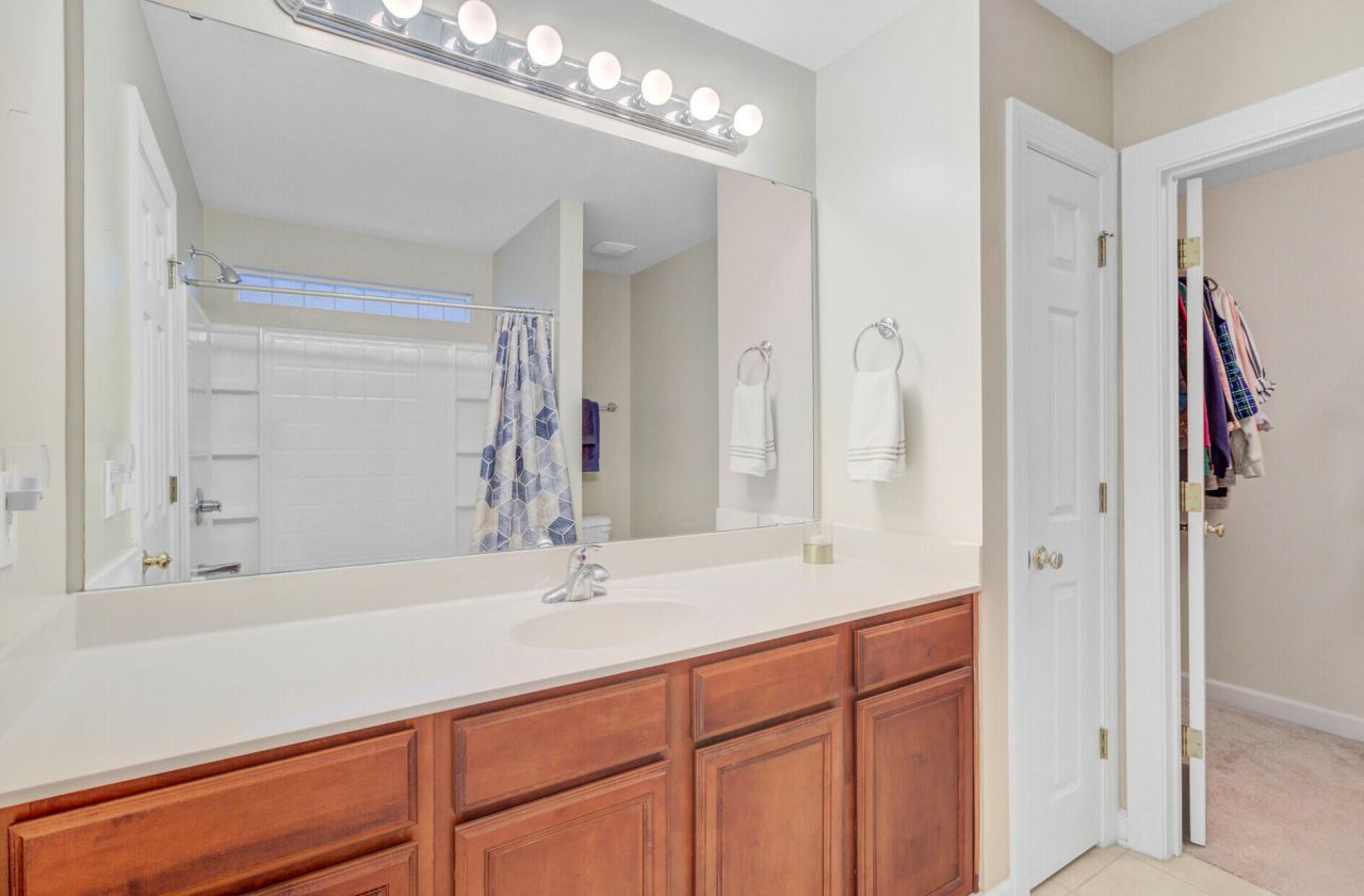 128 Garden Grove Drive Photo 17