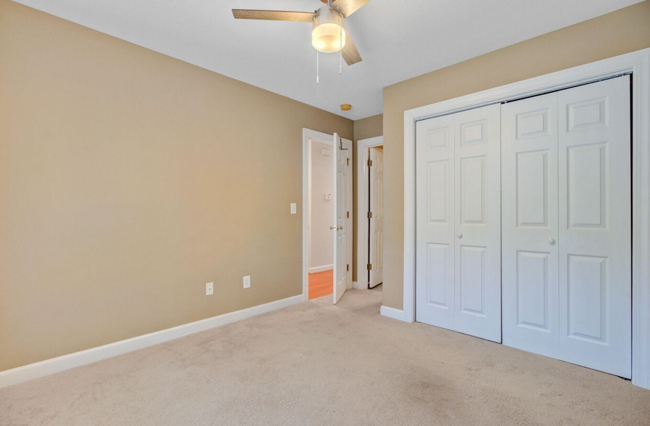 128 Garden Grove Drive Photo 20