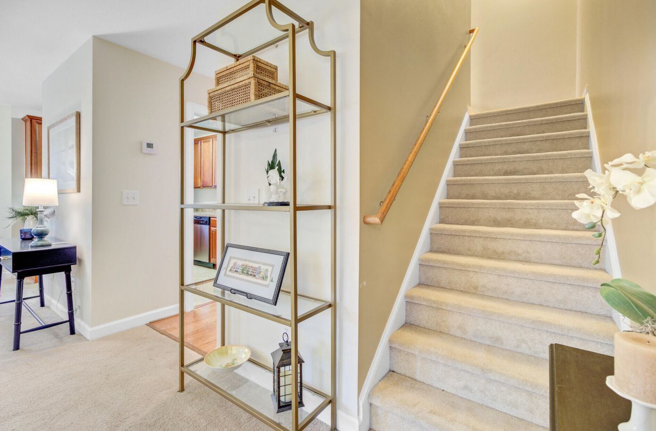 128 Garden Grove Drive Photo 23