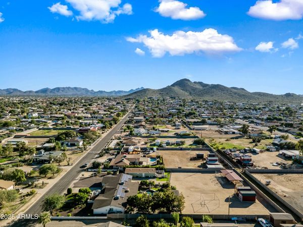 15220 N 27TH Street, Phoenix, AZ 85032