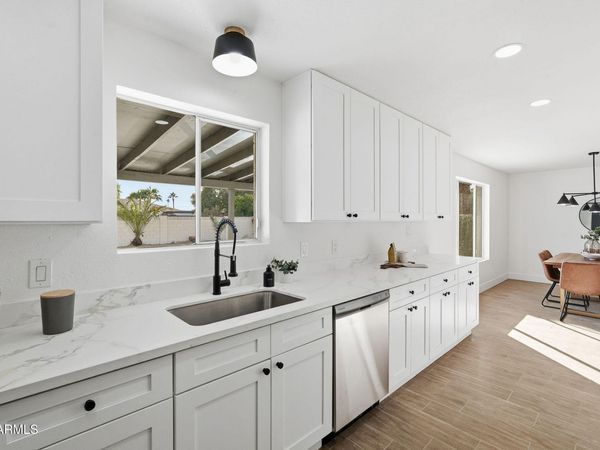 403 W GAIL Drive, Chandler, AZ 85225
