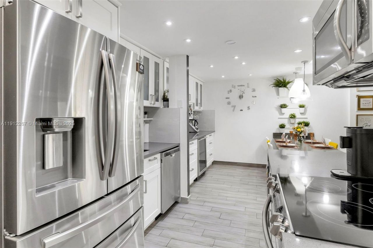 2121 N Ocean Blvd, Unit 204W, Boca Raton, FL 33431 Photo