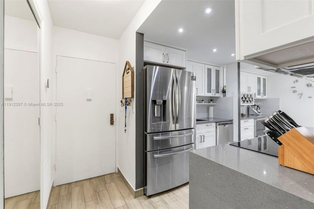 2121 N Ocean Blvd, Unit 204W, Boca Raton, FL 33431 Photo