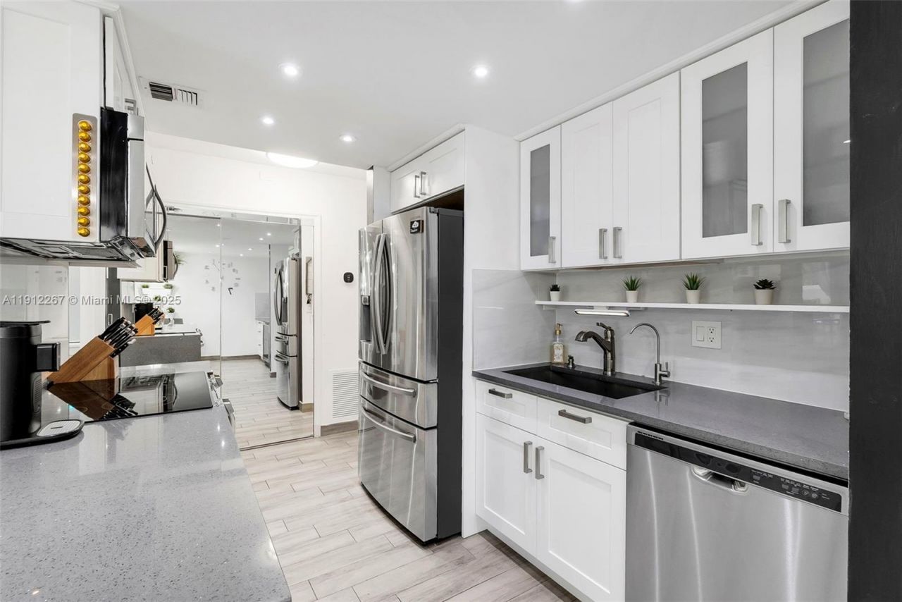 2121 N Ocean Blvd, Unit 204W, Boca Raton, FL 33431 Photo