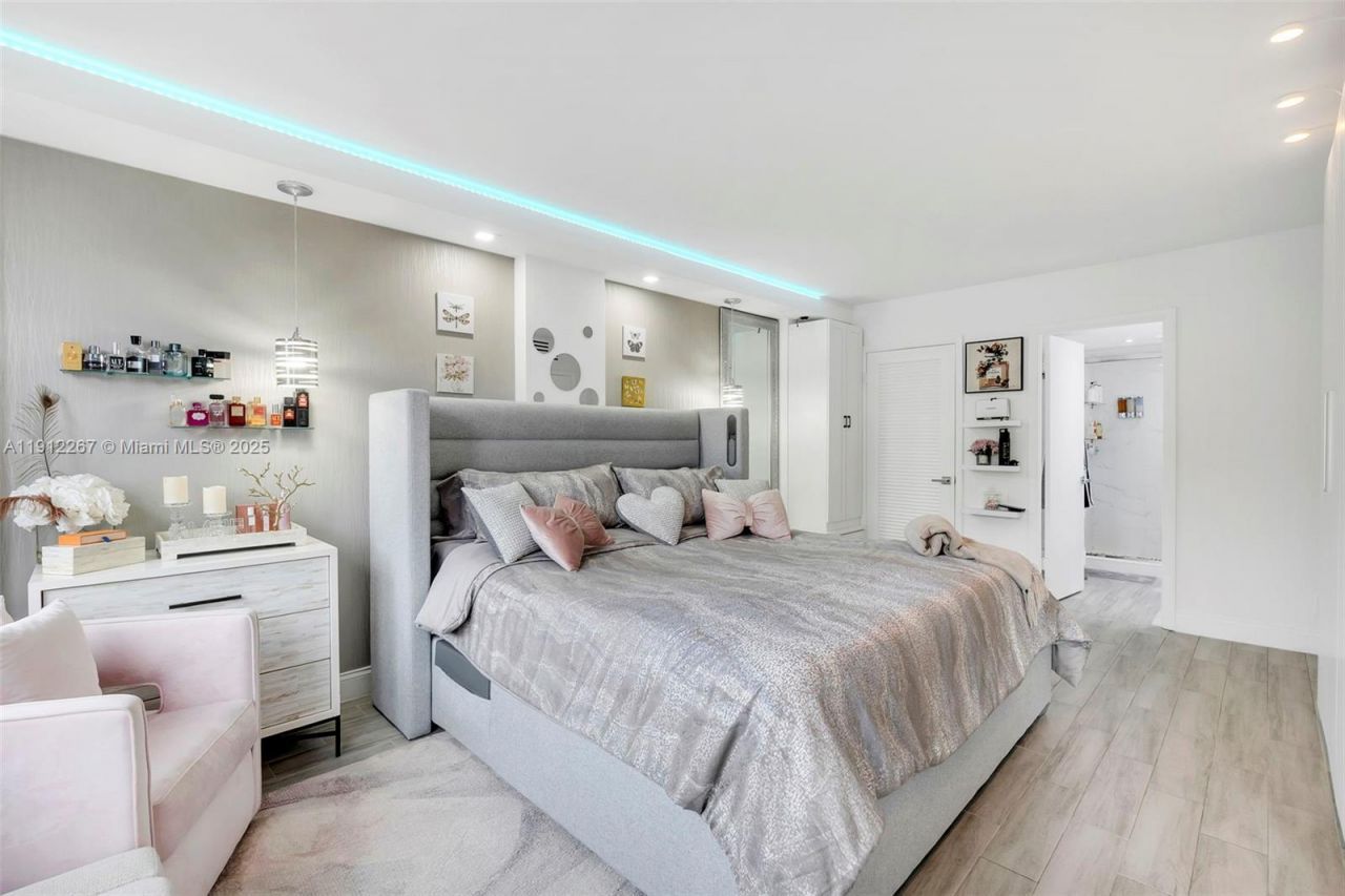 2121 N Ocean Blvd, Unit 204W, Boca Raton, FL 33431 Photo