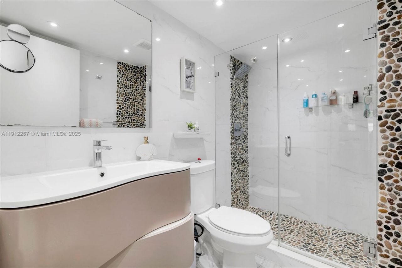 2121 N Ocean Blvd, Unit 204W, Boca Raton, FL 33431 Photo