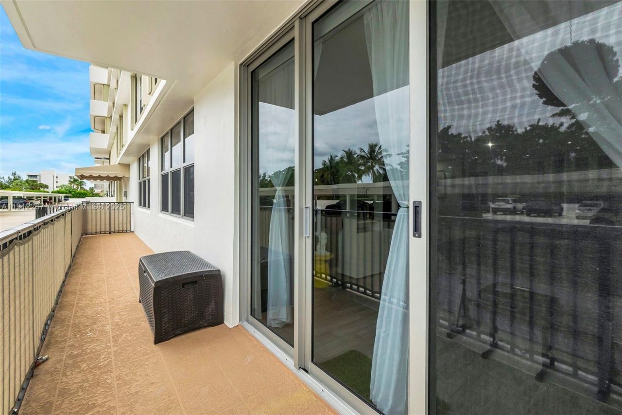 2121 N Ocean Blvd, Unit 204W, Boca Raton, FL 33431 Photo