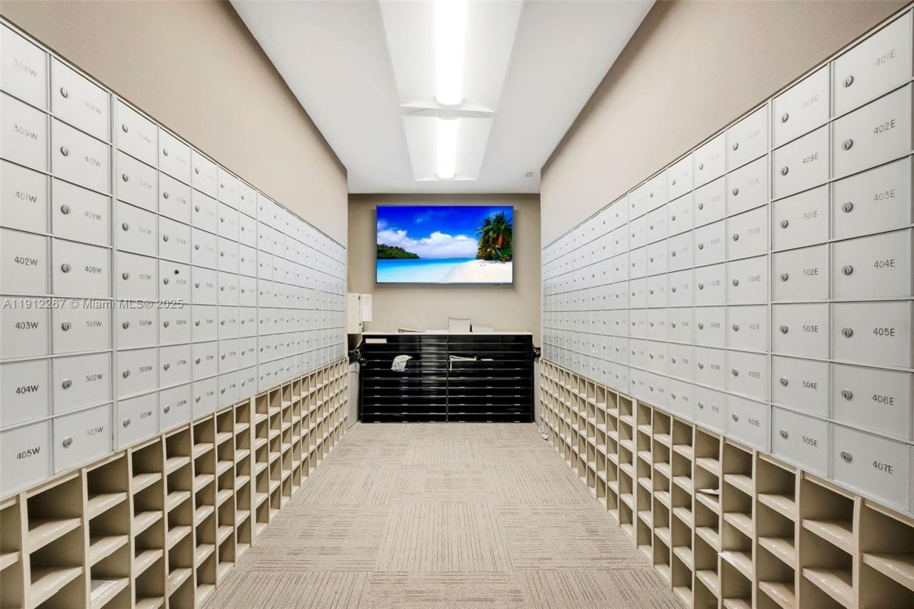 2121 N Ocean Blvd, Unit 204W, Boca Raton, FL 33431 Photo