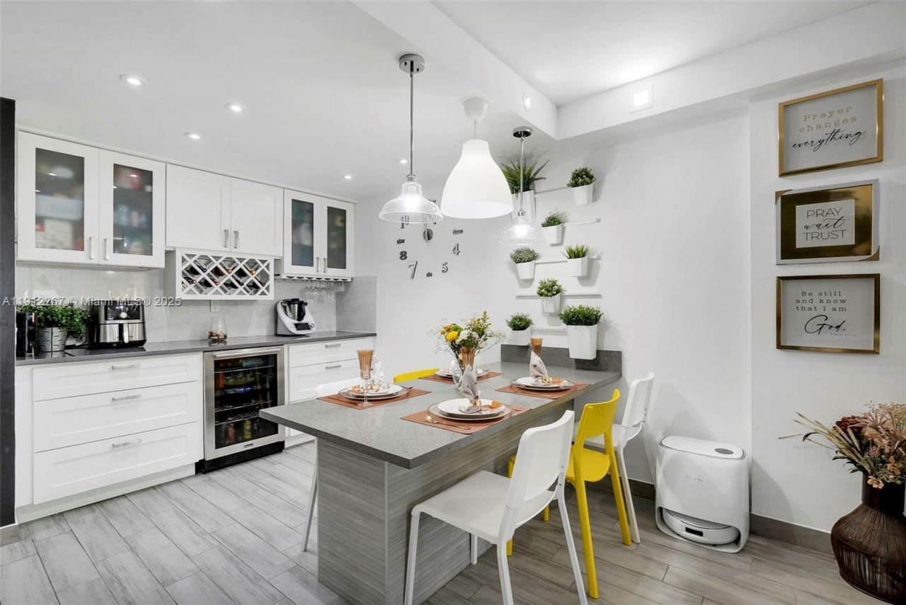 2121 N Ocean Blvd, Unit 204W, Boca Raton, FL 33431 Photo