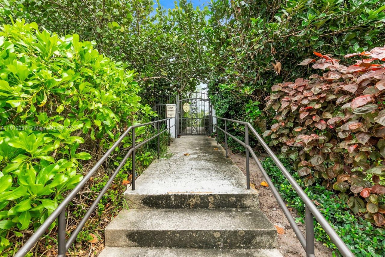 2121 N Ocean Blvd, Unit 204W, Boca Raton, FL 33431 Photo