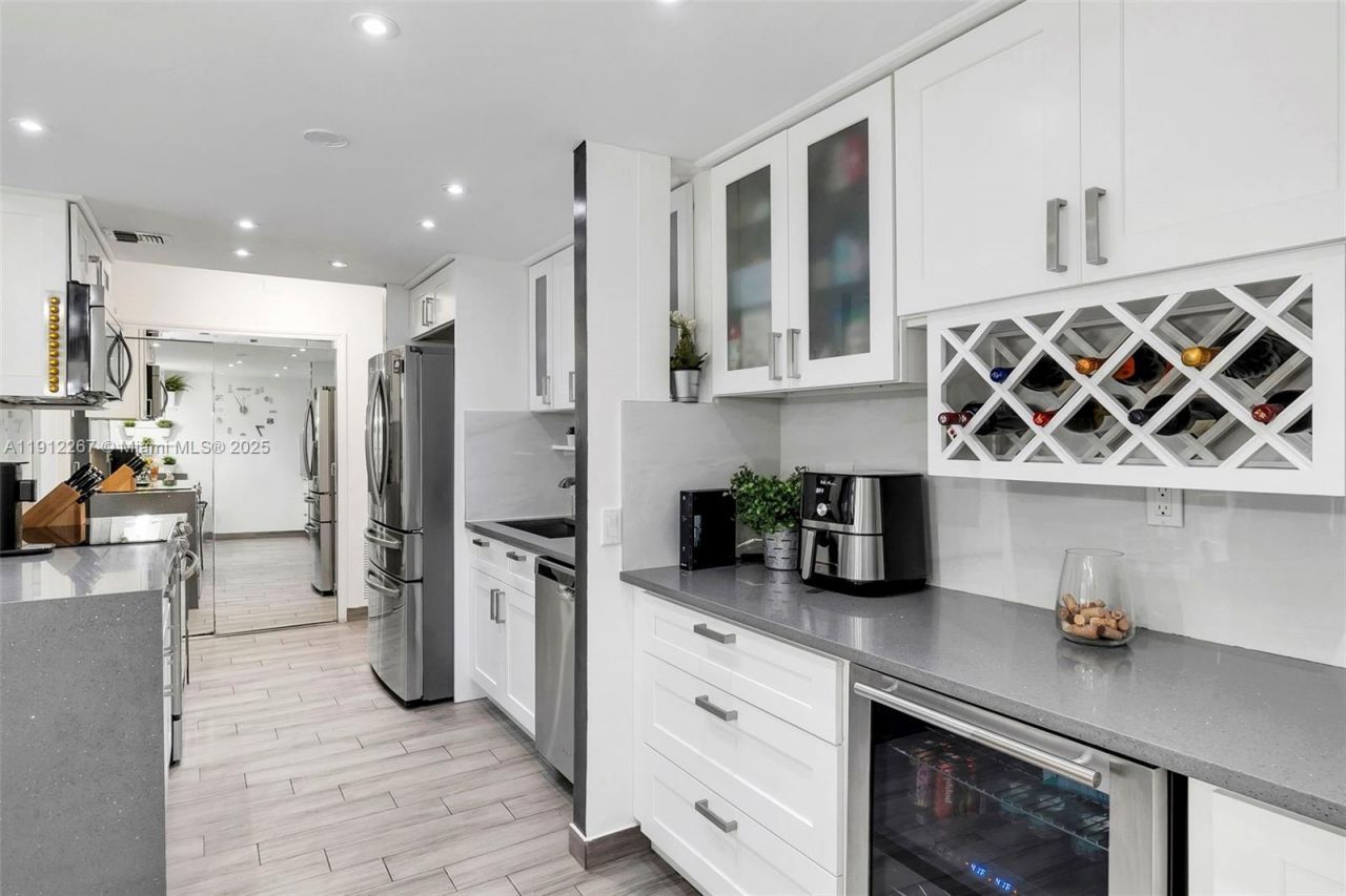 2121 N Ocean Blvd, Unit 204W, Boca Raton, FL 33431 Photo