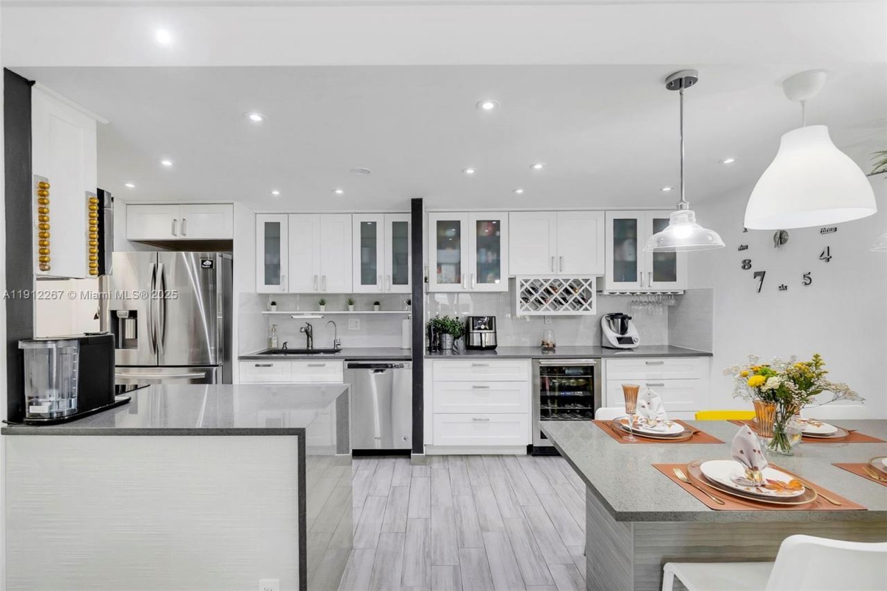 2121 N Ocean Blvd, Unit 204W, Boca Raton, FL 33431 Photo