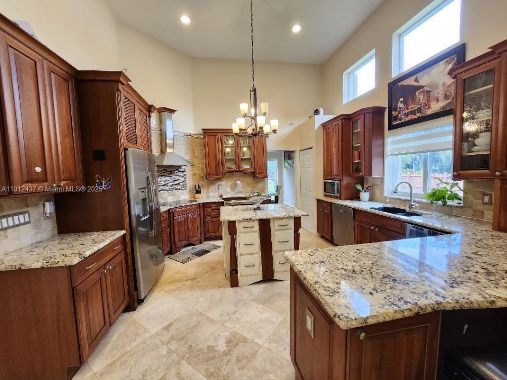 6879 NW 65th Terrace, Parkland, FL 33067 Photo