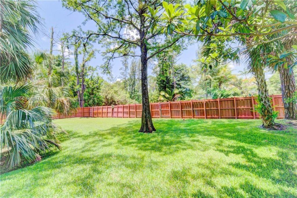 6879 NW 65th Terrace, Parkland, FL 33067 Photo