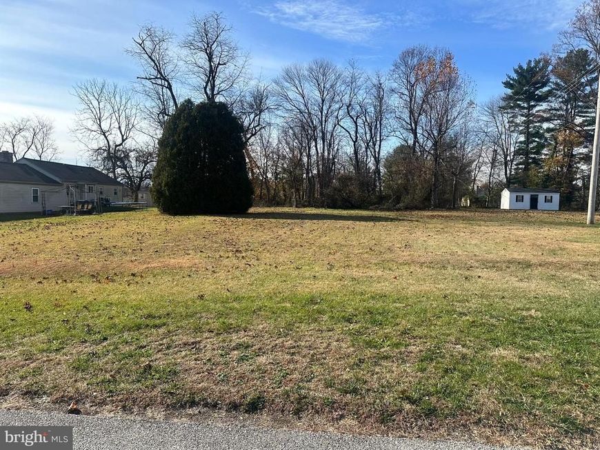 809 Meadowbrook Drive, Coatesville, PA 19320 Main Photo