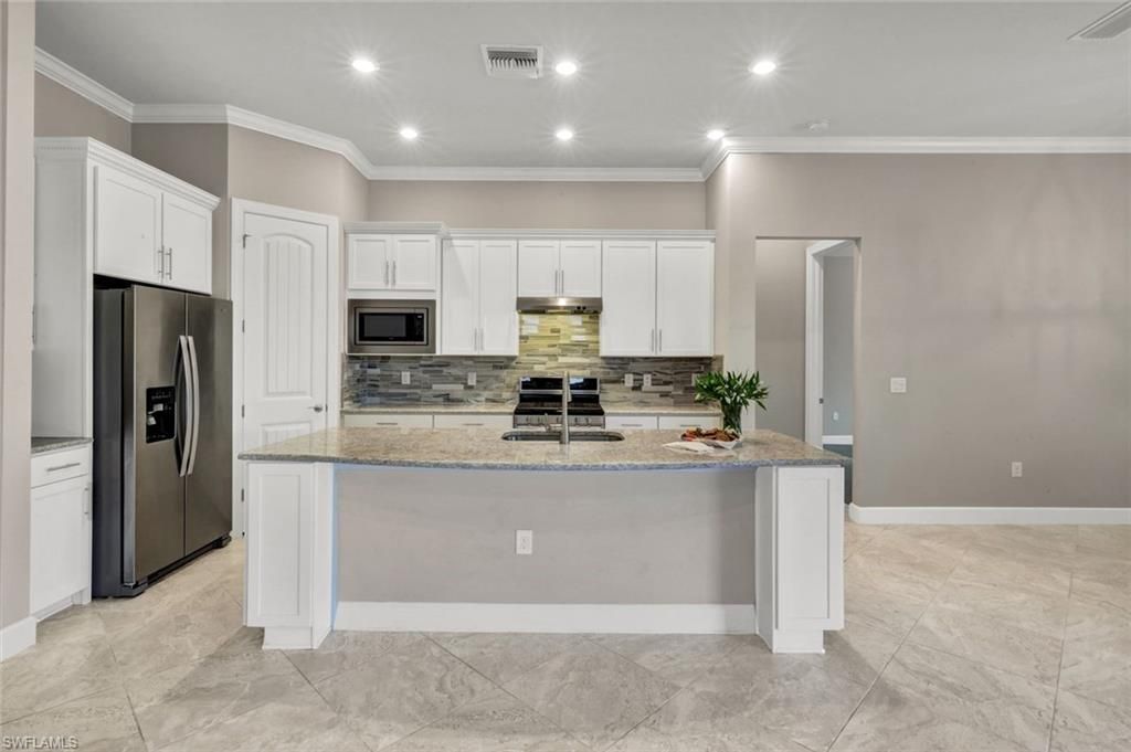 9350 Greyhawk Trl, Naples, FL 34120 Photo