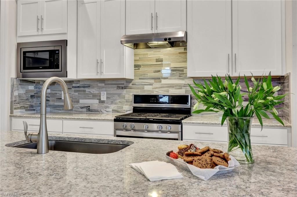 9350 Greyhawk Trl, Naples, FL 34120 Photo
