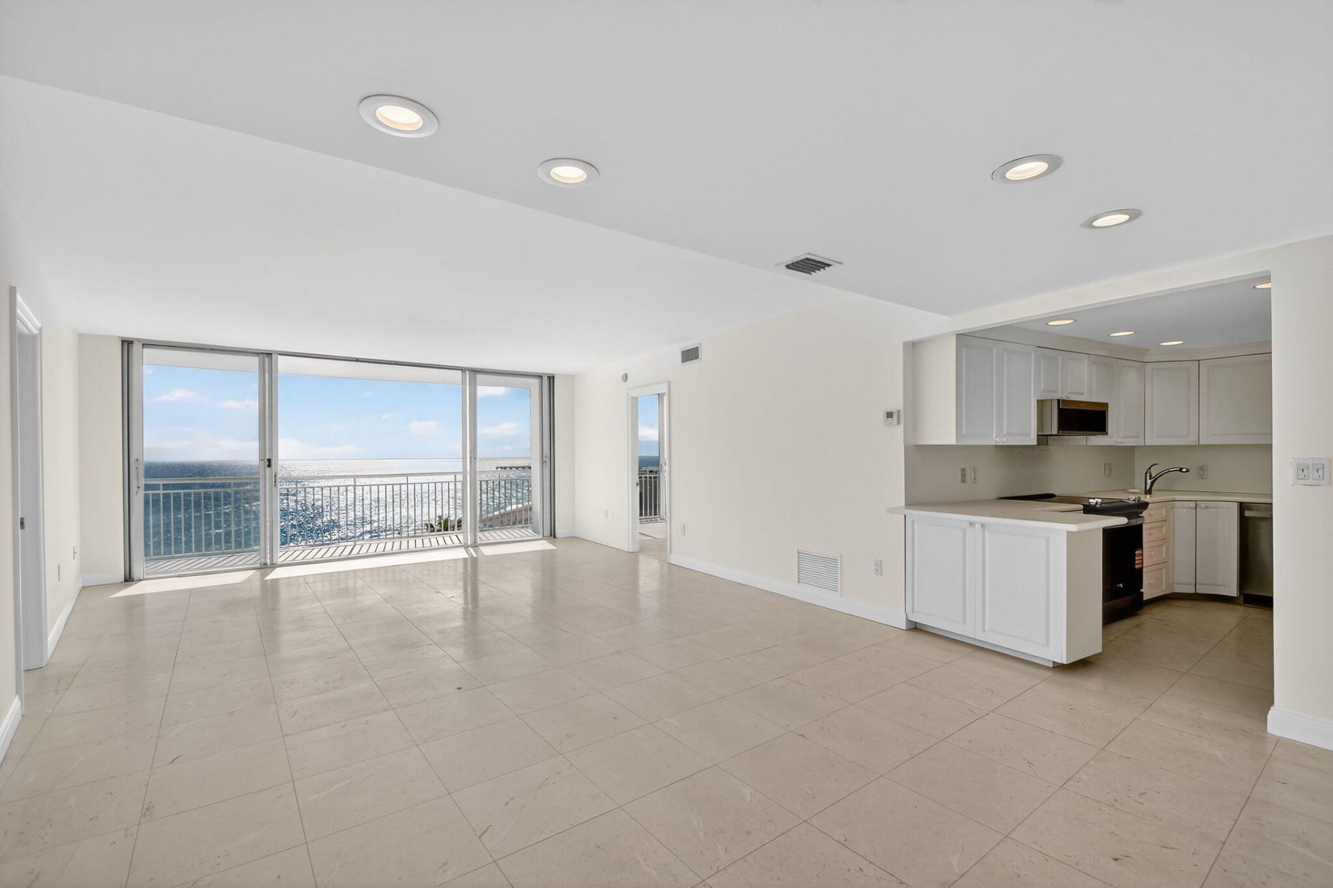 2780 S Ocean Boulevard, Unit 703, Palm Beach, FL 33480 Photo