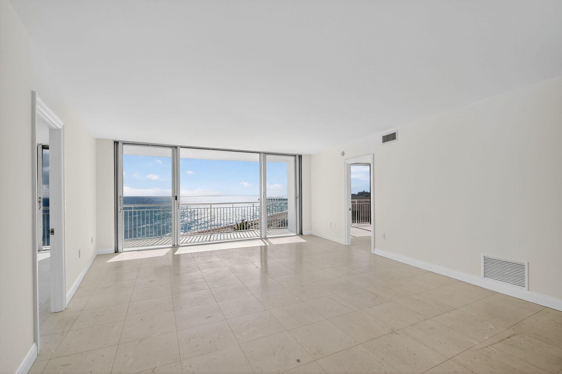 2780 S Ocean Boulevard, Unit 703, Palm Beach, FL 33480 Photo