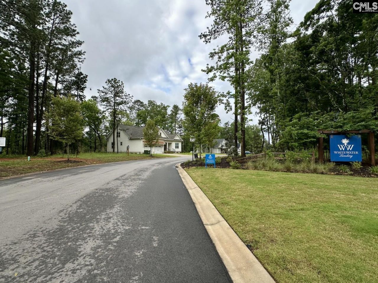 513 Misty Banks Drive Photo 11