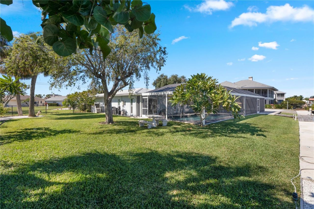 5027 Waterside Drive, Port Richey, FL 34668 Photo