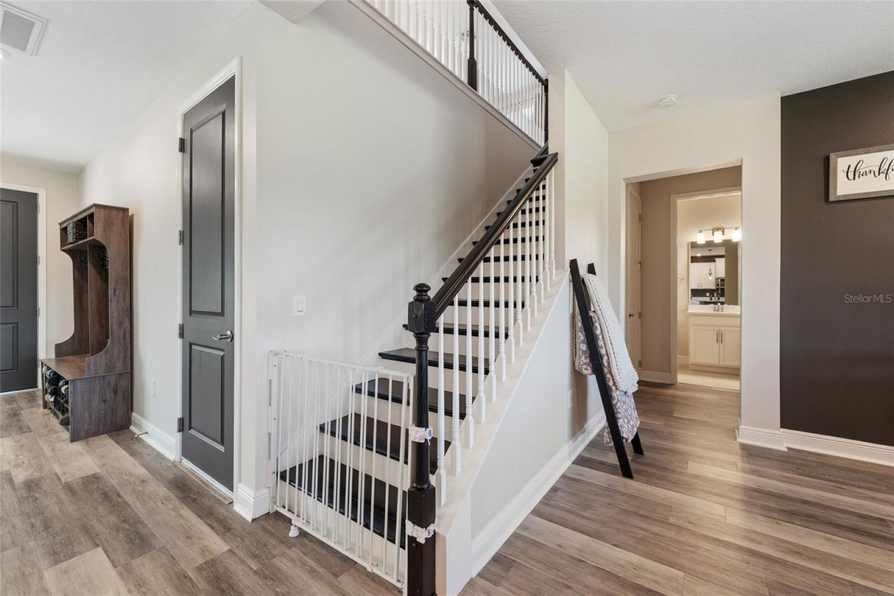 2450 Standing Rock Circle, Oakland, FL 34787 Photo