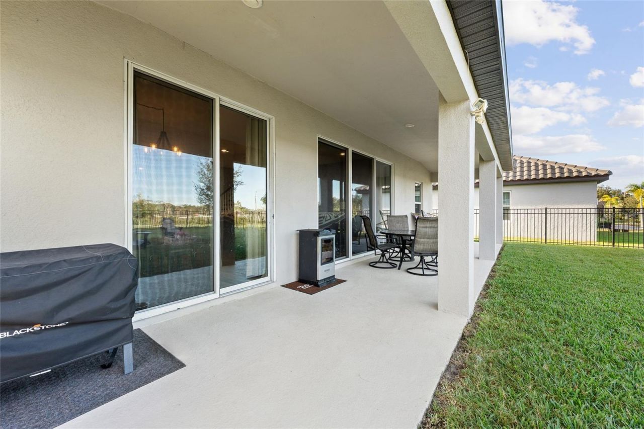 2450 Standing Rock Circle, Oakland, FL 34787 Photo